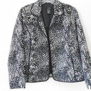 RQT Petite Animal Print Jacket